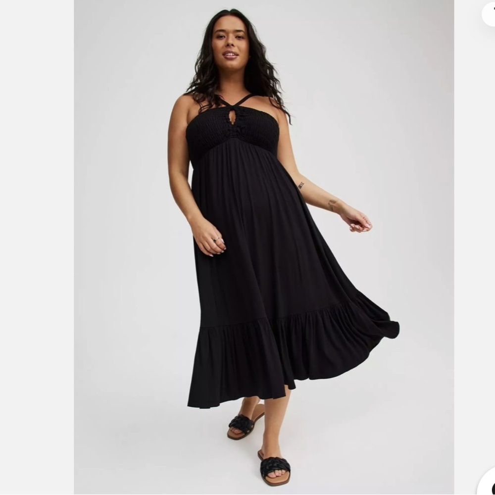 NWT Torrid 4 Super Soft jersey smocked halter midi sundress